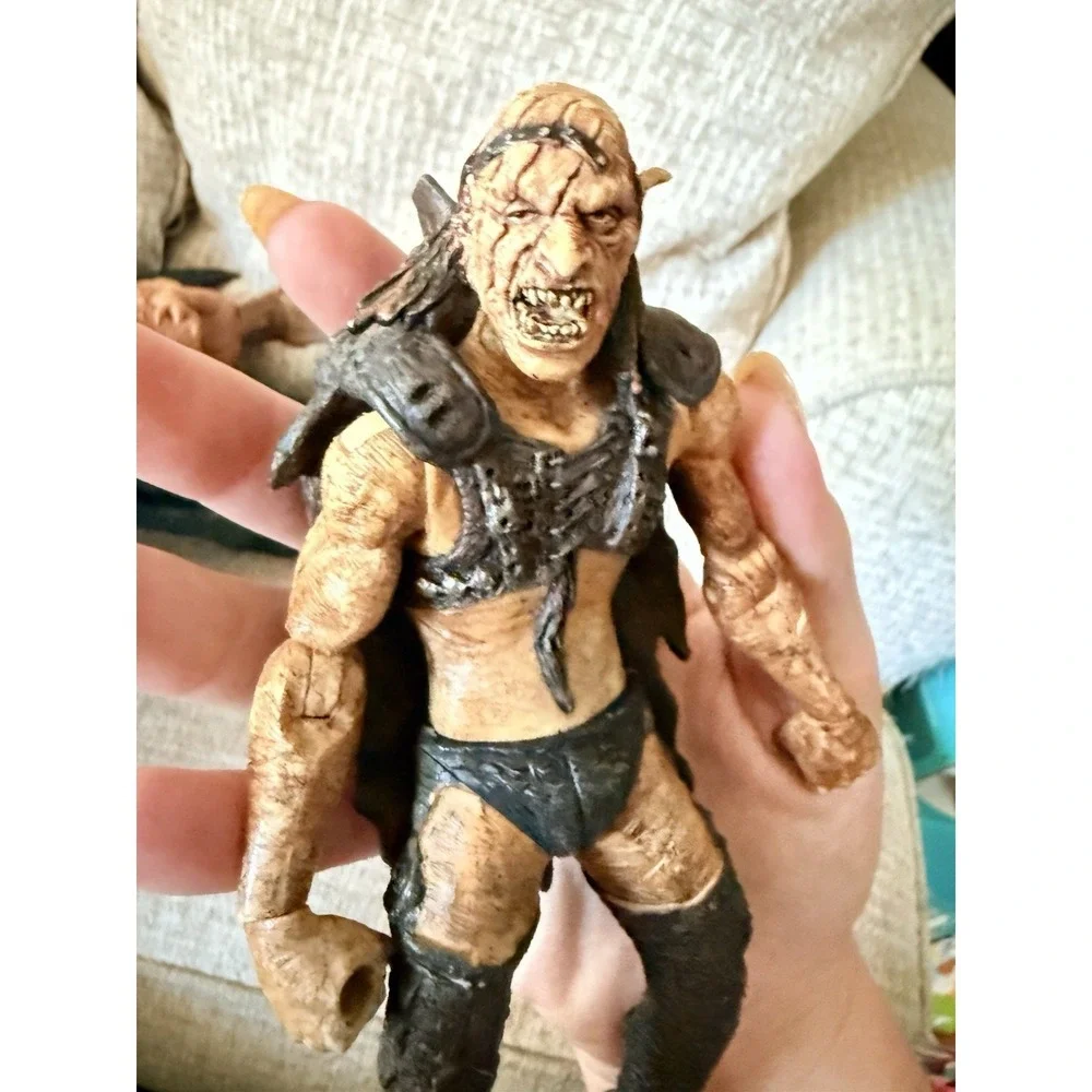 ToyBiz Lord Of The Rings The Two Towers Sharku 2003 Action Figure Loose‎ 7.5